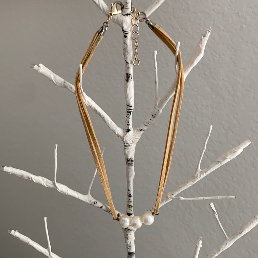 Pearl and suede choker necklace